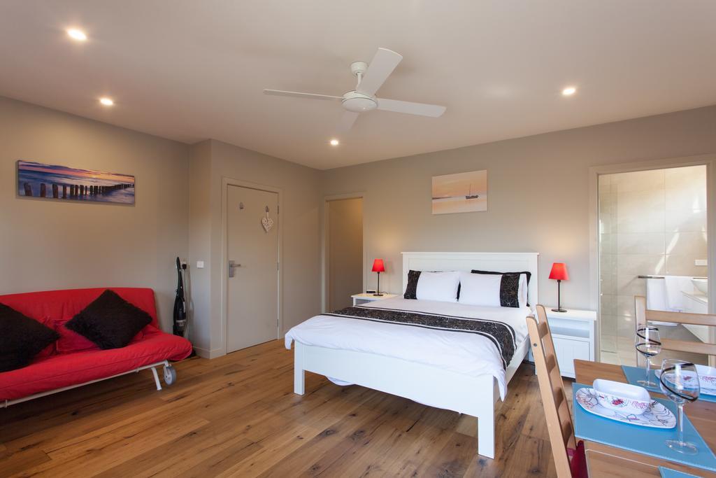 Silversands Beach Cottage Маунт-Марта Номер фото