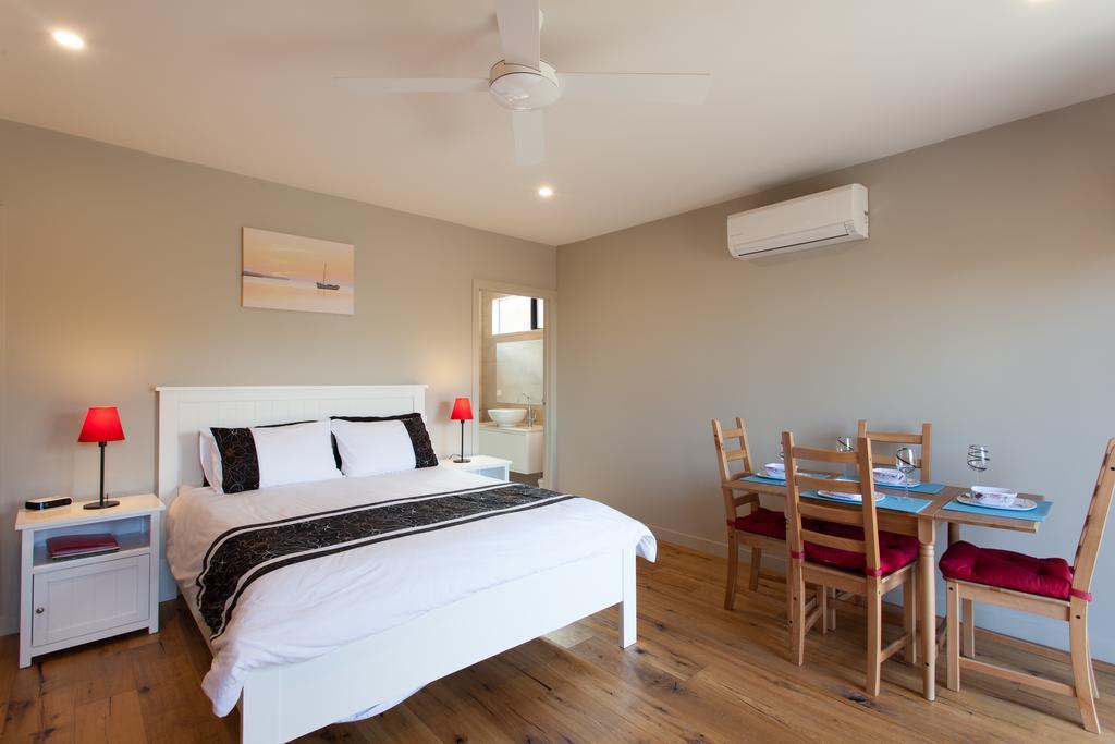 Silversands Beach Cottage Маунт-Марта Номер фото